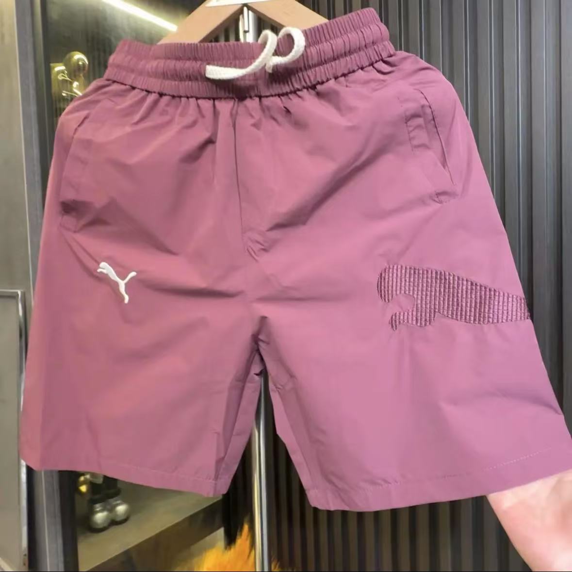 Shorts d'été en matière fine, séchage rapide, anti-frottement, tendance mode décontractée, polyvalents et disponibles en plusieurs couleurs.