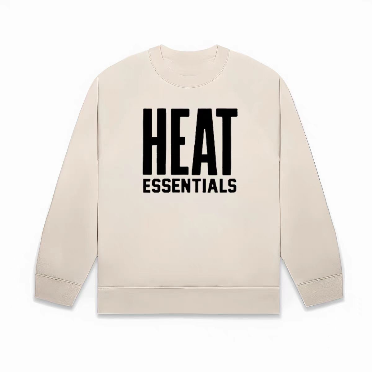 Sweat-shirt homme en molleton doux manches longues, col rond, coupe confortable, détails à double ligne, style épuré inspiré de la tendance streetwear.