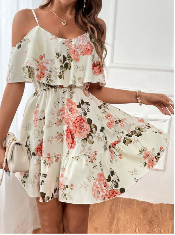 Robe camisole plissée, style bohème classique et doux, motif imprimé, épaules dénudées, inspirée de la mode européenne et américaine.