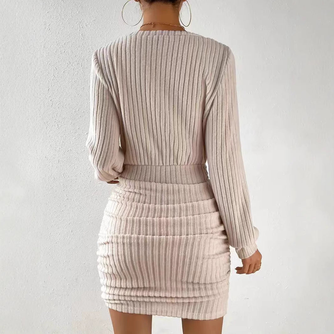 2025 Robe moulante pour femmes à manches longues, col en V, taille cintrée, tissu nervuré, idéale pour l'automne et l'hiver, style européen et américain
