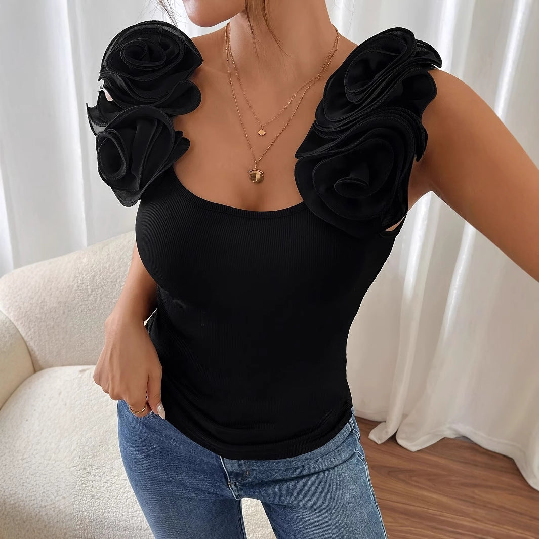 Top Col Carré à Bretelles Coupe Slim avec Rose Élégante