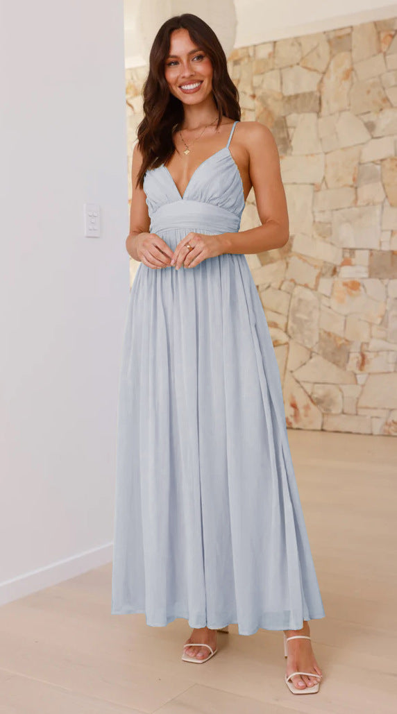 Robe d'été pour femme, style européen et américain, dos nu à fines bretelles, taille cintrée, en chiffon léger, coupe fluide et élégante.