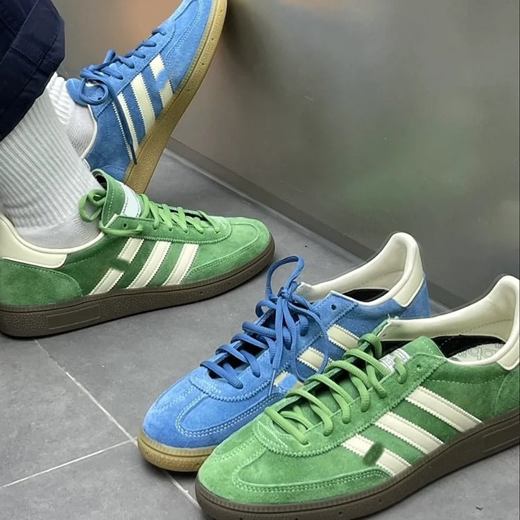 Version cuir véritable \~ chaussures d’entraînement allemandes à trois bandes pour femmes, nouvelles sneakers vertes rétro, polyvalentes, style Forrest Gump, basses et décontractées.