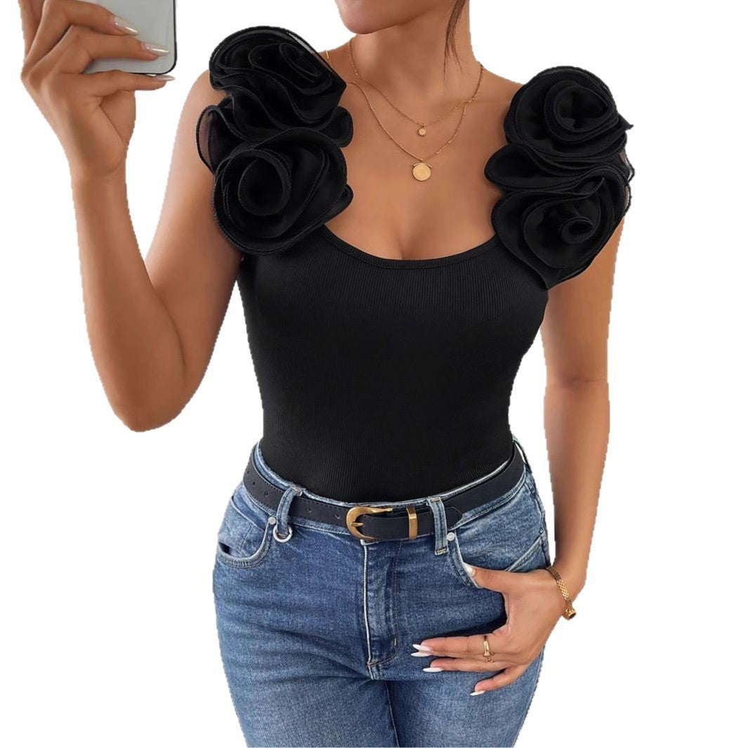 Top Col Carré à Bretelles Coupe Slim avec Rose Élégante