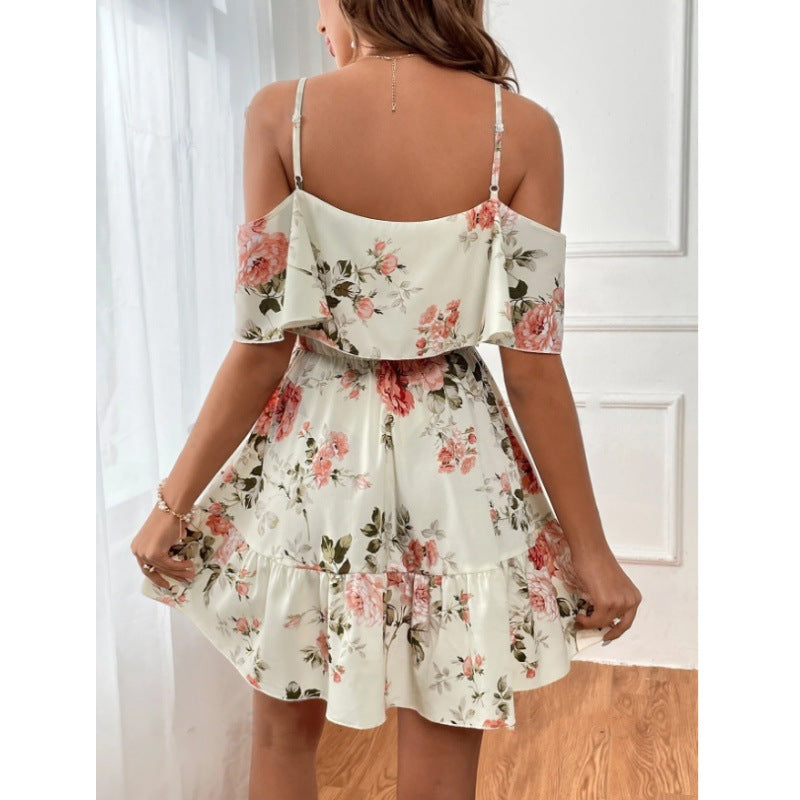 Robe camisole plissée, style bohème classique et doux, motif imprimé, épaules dénudées, inspirée de la mode européenne et américaine.