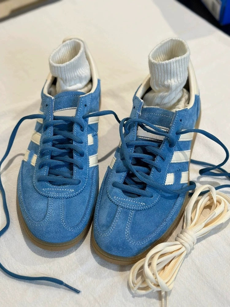 Version cuir véritable \~ chaussures d’entraînement allemandes à trois bandes pour femmes, nouvelles sneakers vertes rétro, polyvalentes, style Forrest Gump, basses et décontractées.