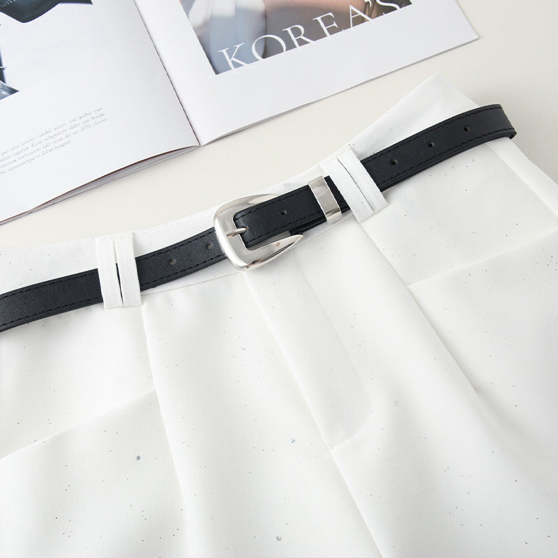 Short Blanc Femme Taille Haute & Coupe Évasée Élégante