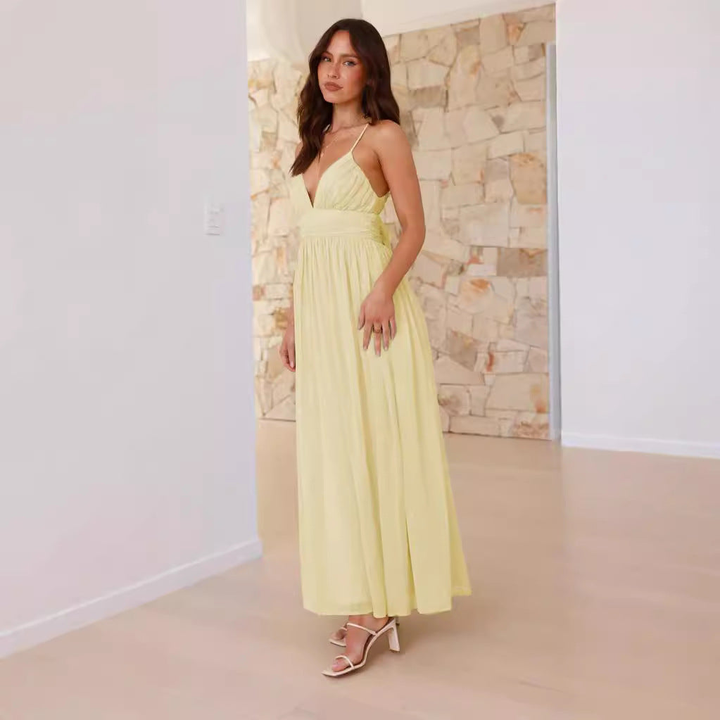 Robe d'été pour femme, style européen et américain, dos nu à fines bretelles, taille cintrée, en chiffon léger, coupe fluide et élégante.