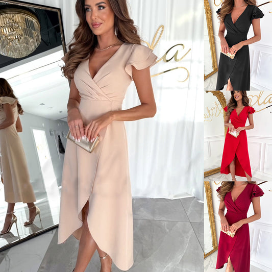 Robe asymétrique pour femme, couleur unie, col en V, manches à volants et taille cintrée.