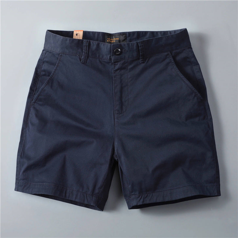 Short cargo homme en coton stretch, style casual américain, coupe droite et ajustée, tendance estivale, coloris kaki à quatre poches.