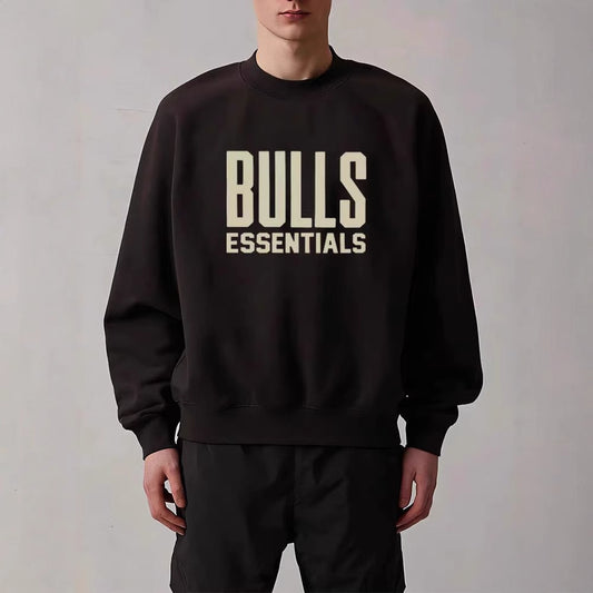 Sweat-shirt homme en molleton doux  manches longues, col rond, coupe confortable, détails à double ligne, style épuré inspiré de la tendance streetwear.