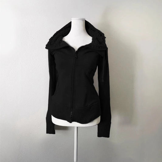 Cardigan vintage à capuche pour printemps et automne  En laine dagneau grise, double fermeture éclair, taille cintrée, style rétro et chic