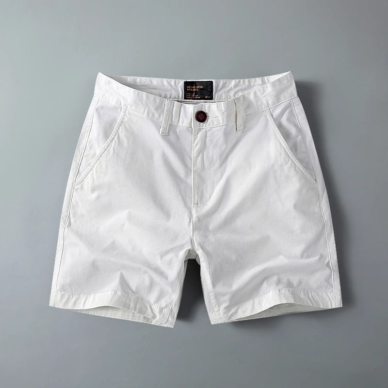 Short cargo homme en coton stretch, style casual américain, coupe droite et ajustée, tendance estivale, coloris kaki à quatre poches.