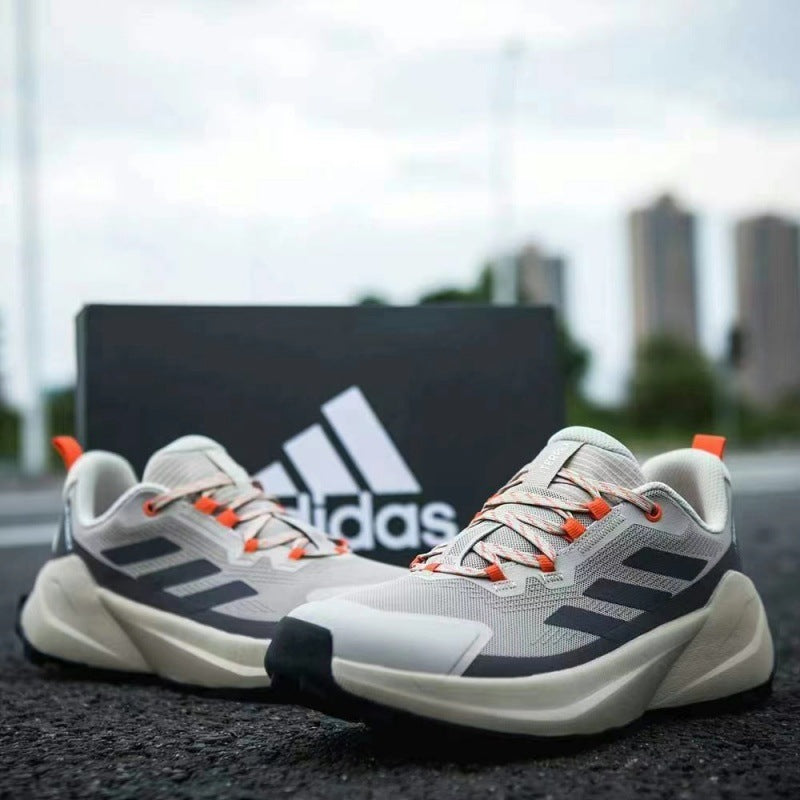 Chaussures TERREX TRAILMAKER 2, idéales pour la randonnée et la montagne, sneakers décontractées, athlétiques et de course pour hommes.