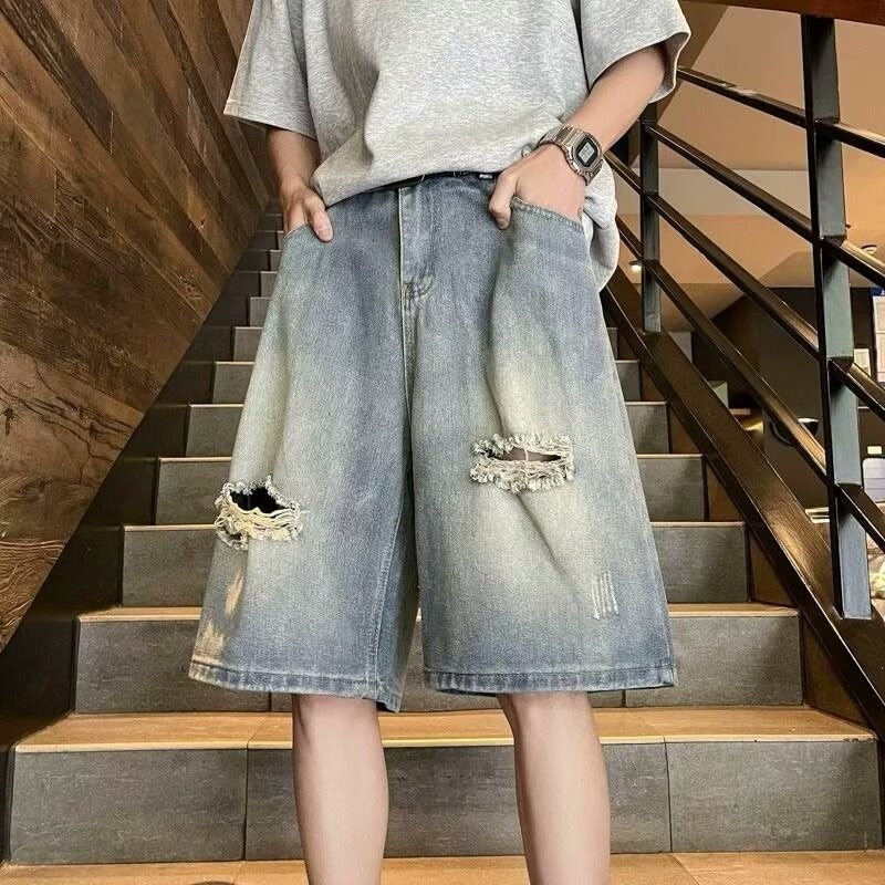 Short en jean déchiré pour homme  Style urbain, coupe large et décontractée, tendance et moderne