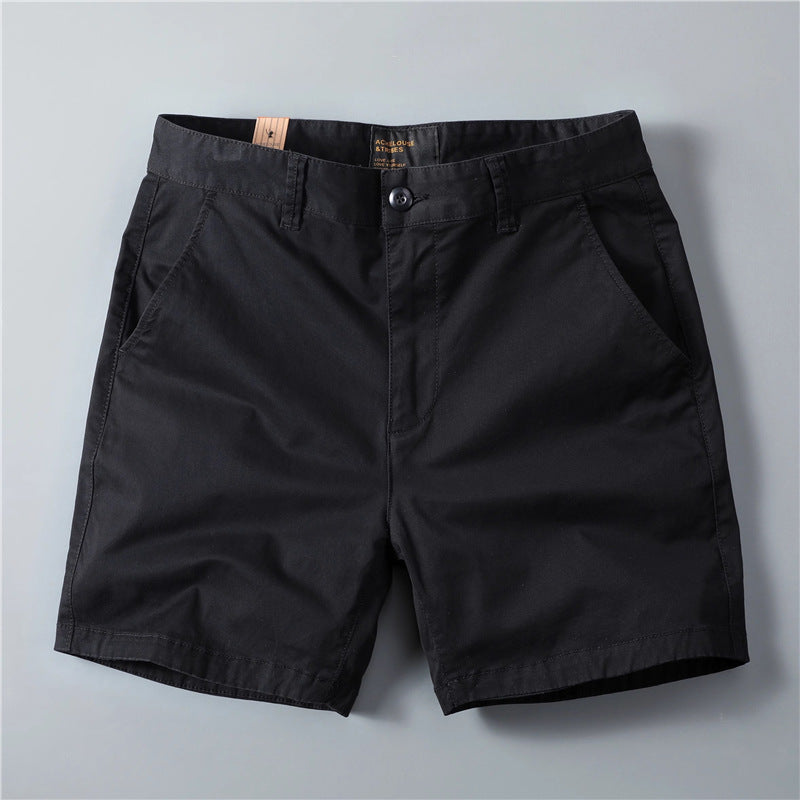 Short cargo homme en coton stretch, style casual américain, coupe droite et ajustée, tendance estivale, coloris kaki à quatre poches.