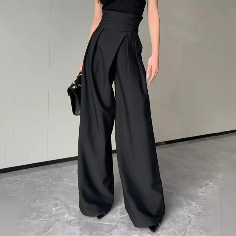 Pantalon large tombant à la mode